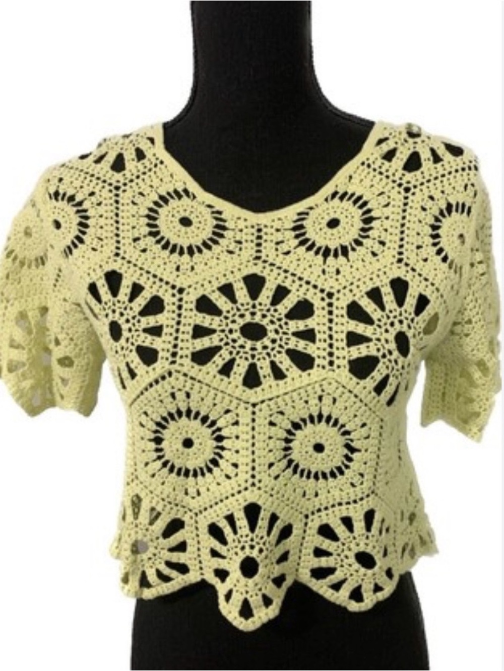 Crochet Lace Short Sleeve Tunic in Yellow